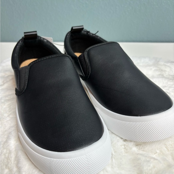 NWT Maurice’s SuperCush Kate Slip-On Sneakers Black White Sole Size 6.5 - Picture 2 of 9